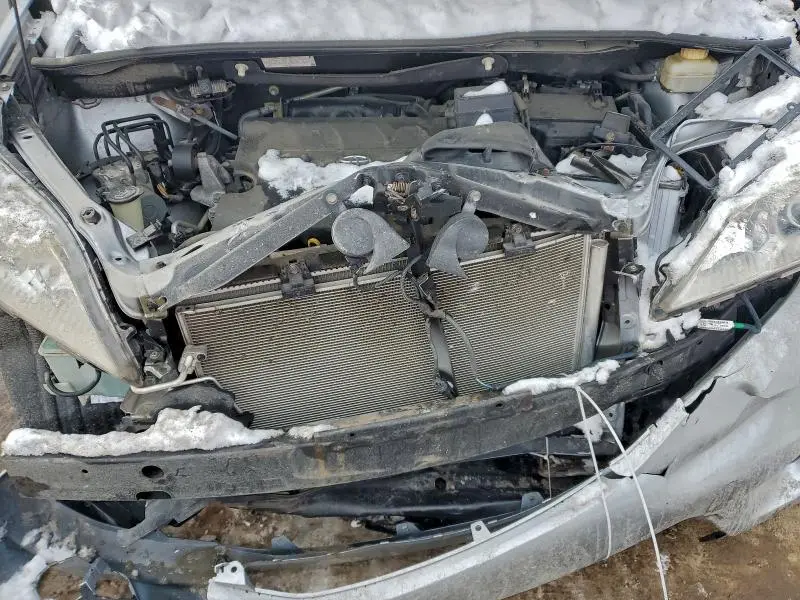 2013 TOYOTA SIENNA LE  