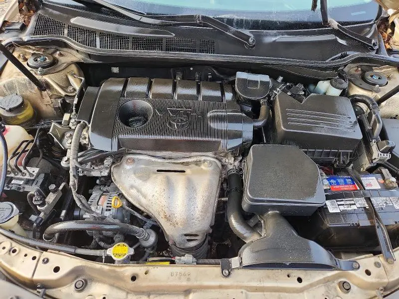 2011 TOYOTA CAMRY LE  