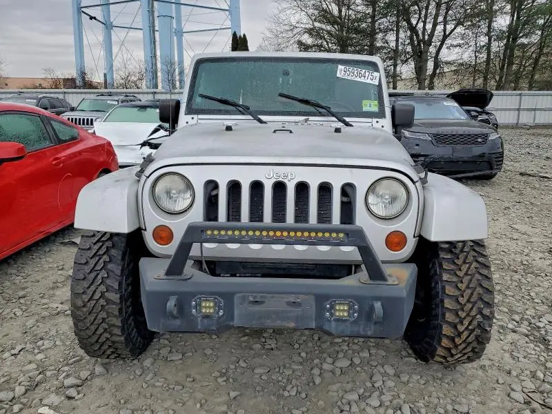 2010 JEEP WRANGLER SAHARA  