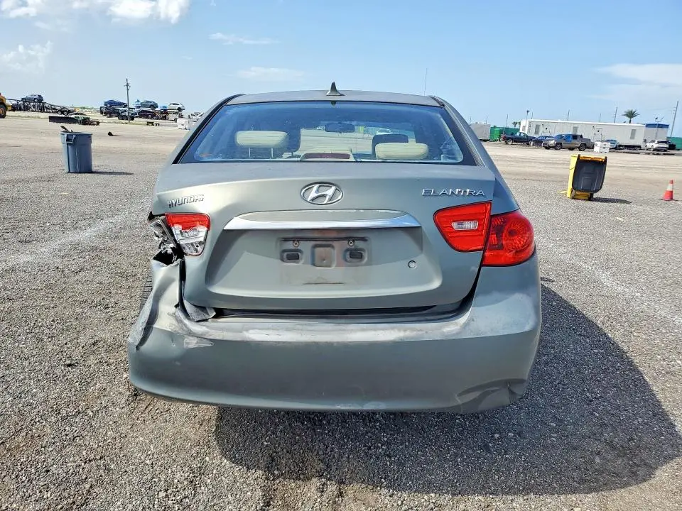 2010 HYUNDAI ELANTRA GLS  