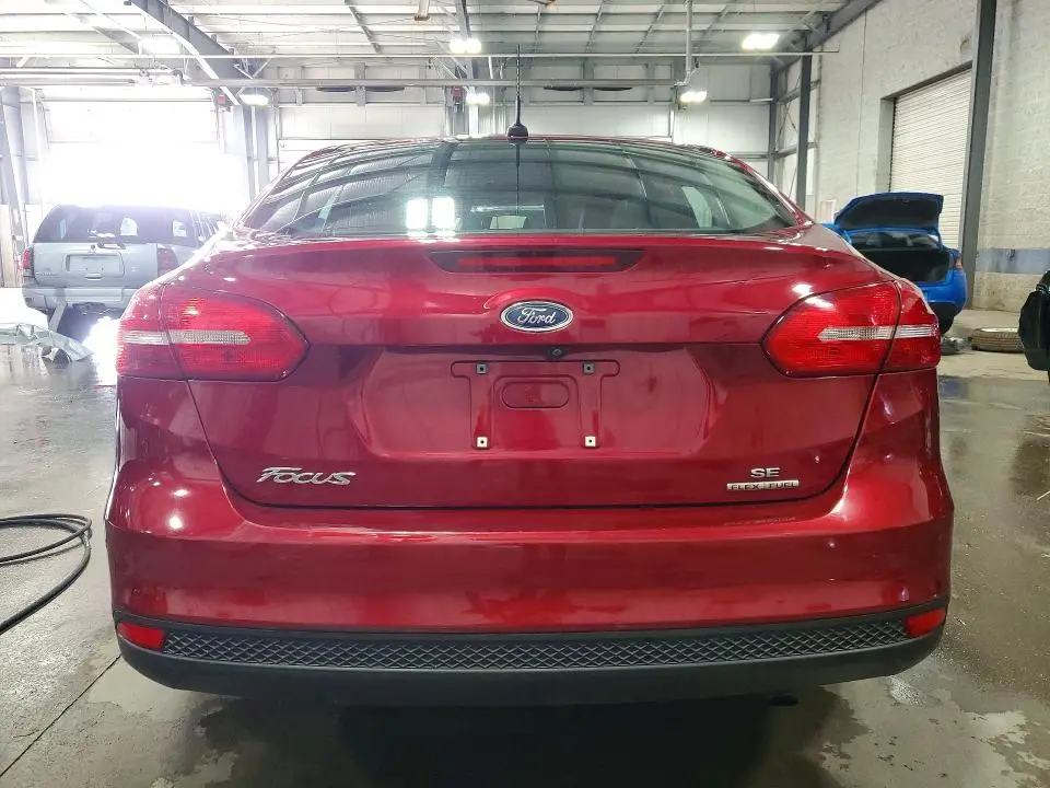 2016 FORD FOCUS SE  