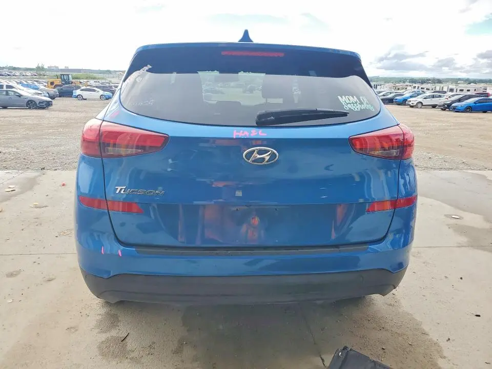 2020 HYUNDAI TUCSON SE  