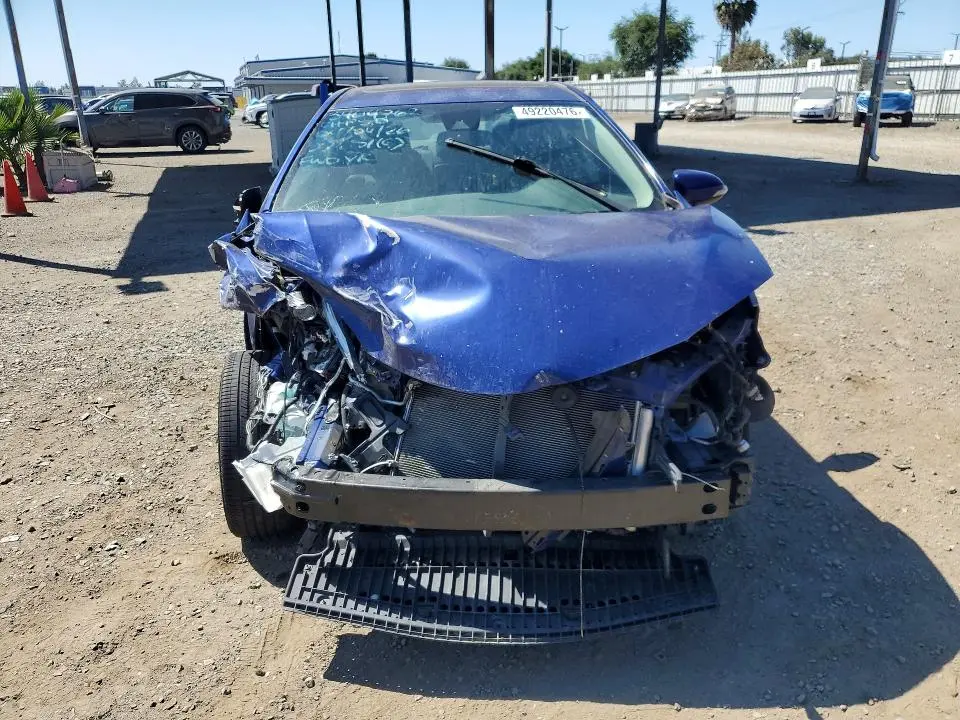 2017 TOYOTA COROLLA SE  