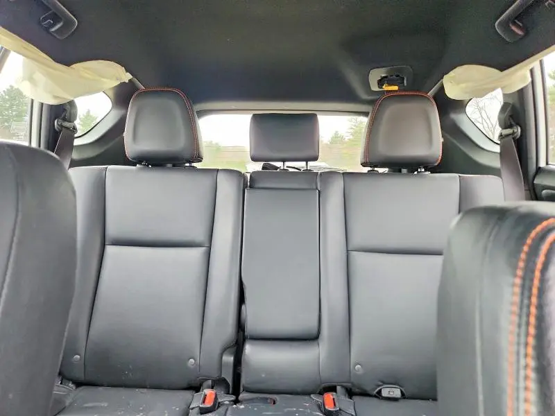 2016 TOYOTA RAV4 SE  