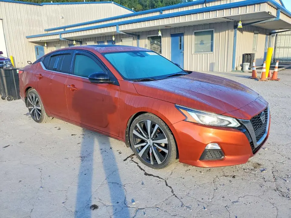 2020 NISSAN ALTIMA SR  