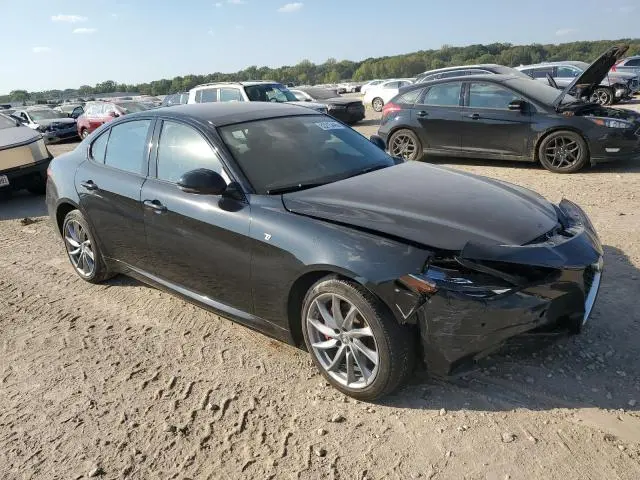 2022 ALFA ROMEO GIULIA SUPER  