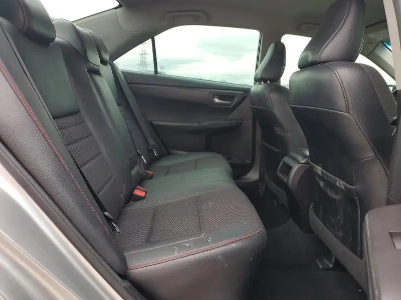 2017 TOYOTA CAMRY SE  