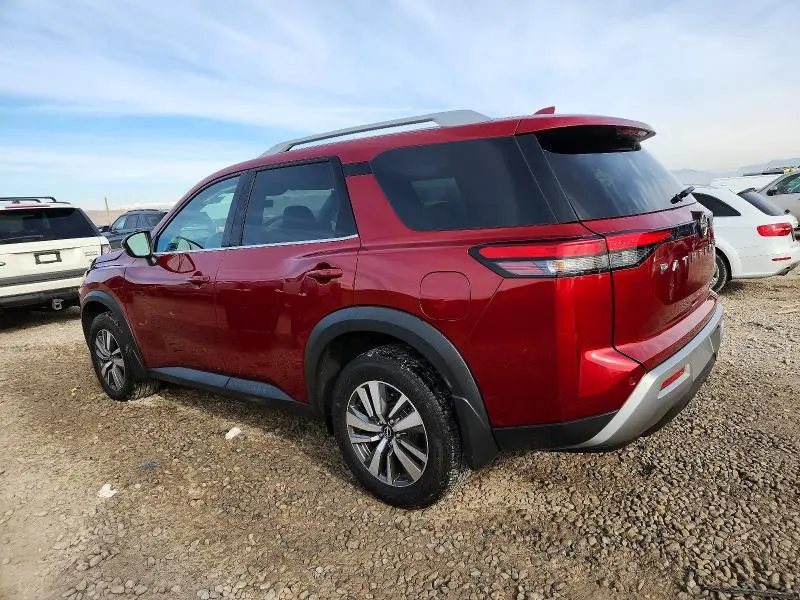 2024 NISSAN PATHFINDER SL  