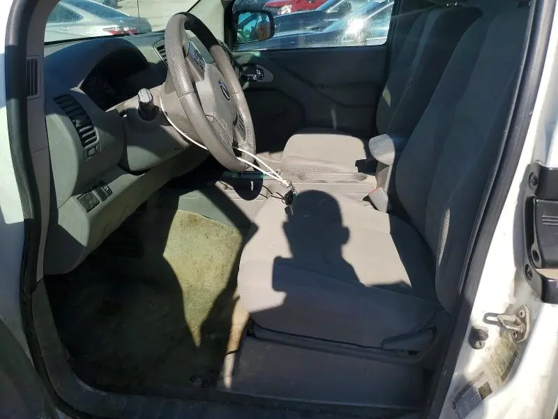 2017 NISSAN FRONTIER S  