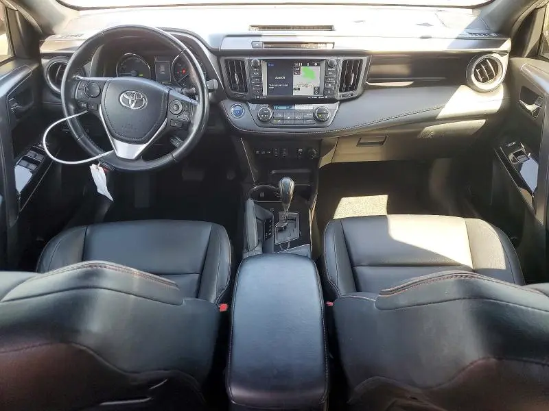 2018 TOYOTA RAV4 HV SE  
