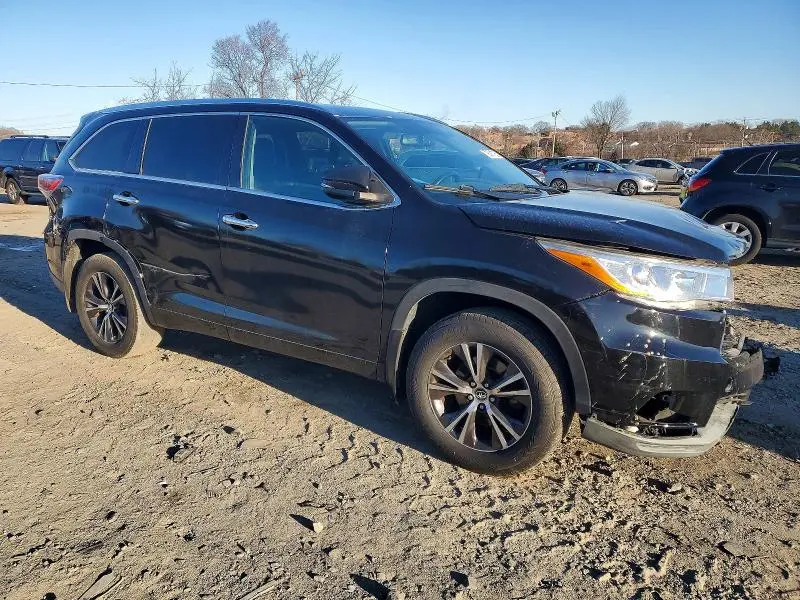 2016 TOYOTA HIGHLANDER XLE  