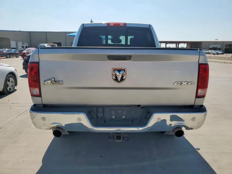 2015 RAM 1500 SLT