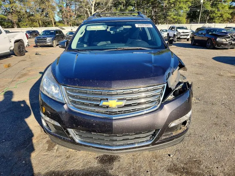 2017 CHEVROLET TRAVERSE LT  