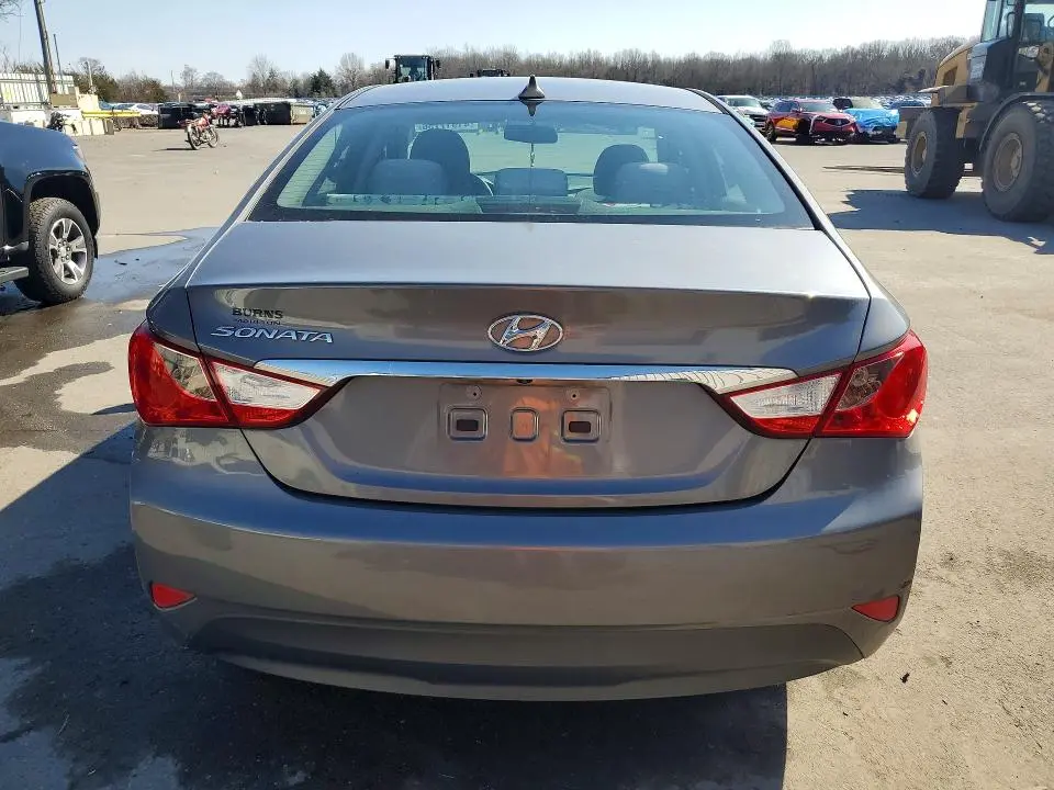 2014 HYUNDAI SONATA GLS  