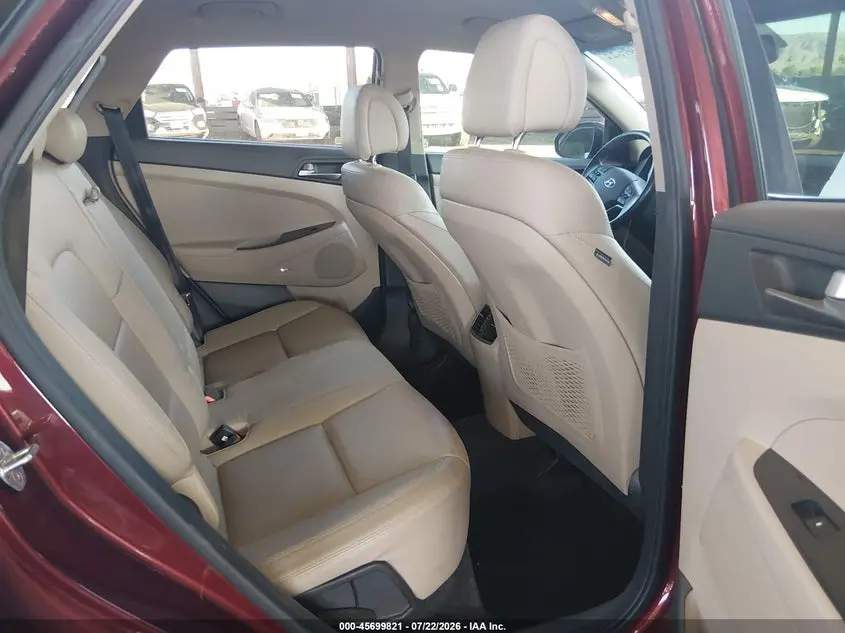 2017 HYUNDAI TUCSON SE PLUS