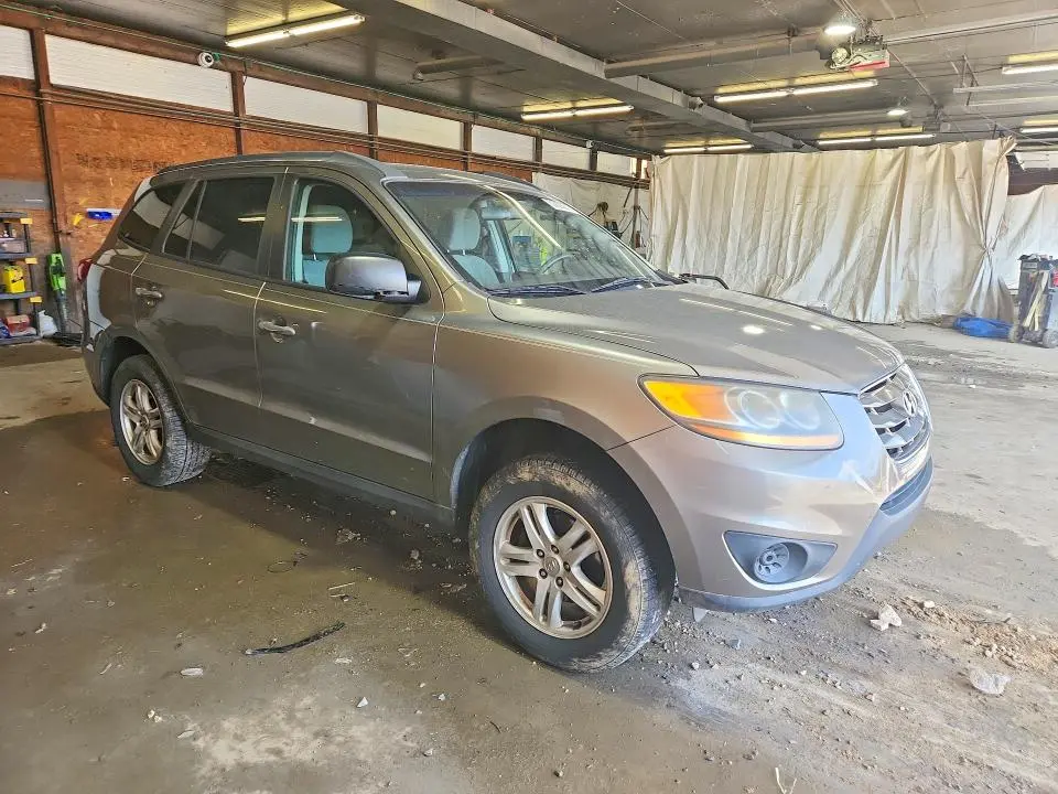 2011 HYUNDAI SANTA FE GLS  