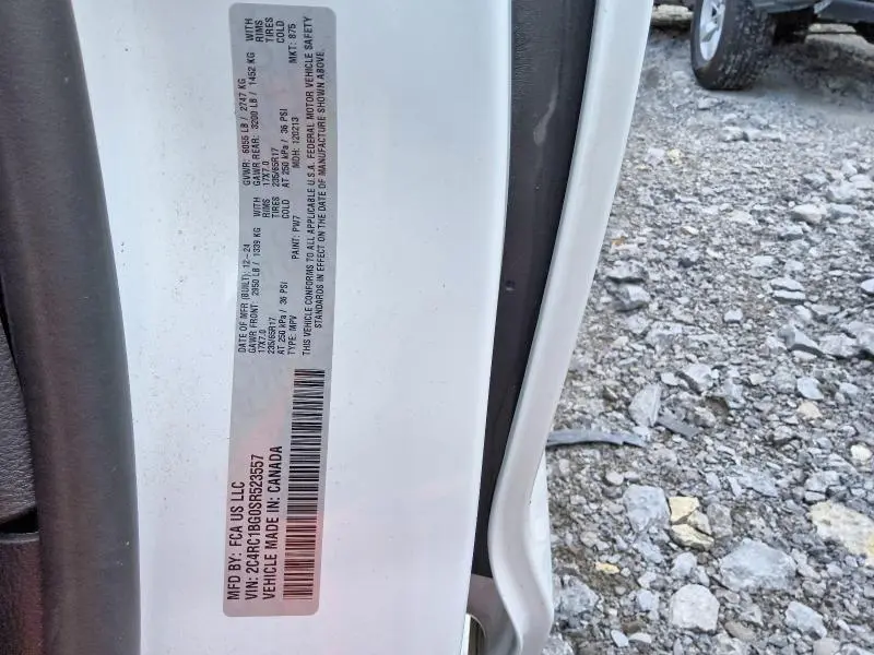 2025 CHRYSLER PACIFICA SELECT  
