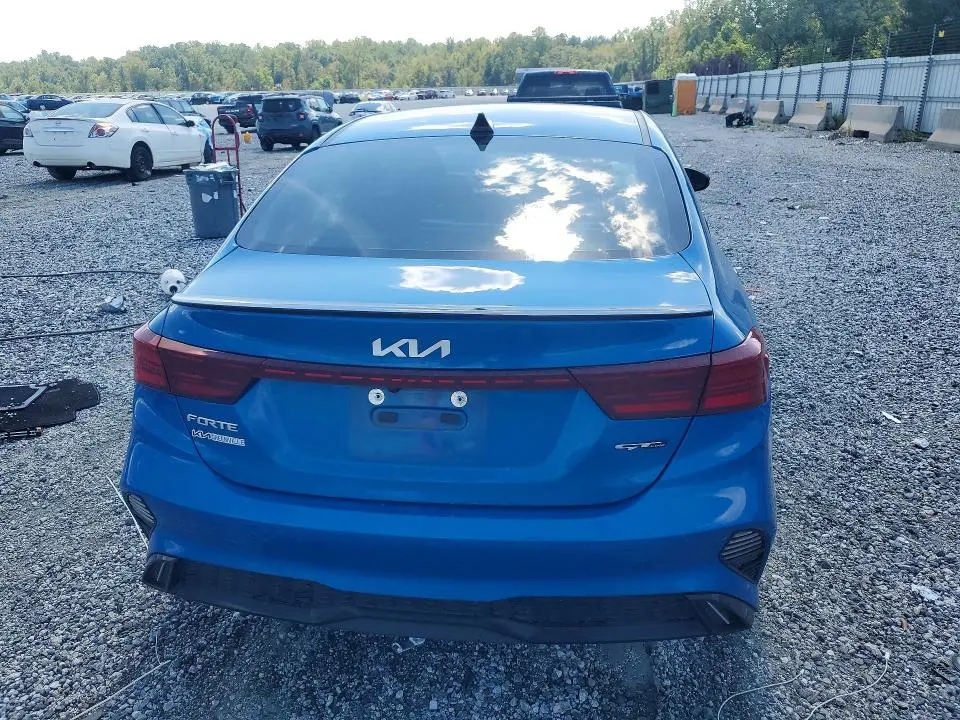 2023 KIA FORTE GT LINE  