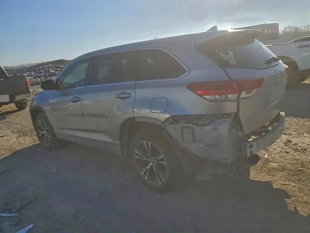 2018 TOYOTA HIGHLANDER LE  