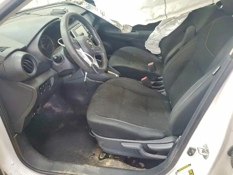 2021 NISSAN KICKS S  