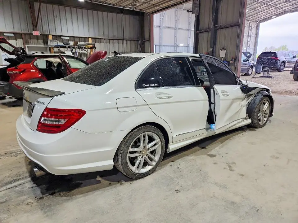 2013 MERCEDES-BENZ C 300 4MATIC  