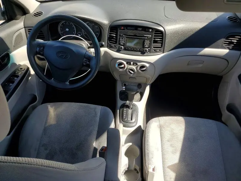 2011 HYUNDAI ACCENT GLS  