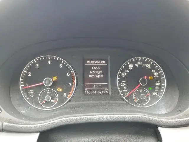 2013 VOLKSWAGEN PASSAT SE  