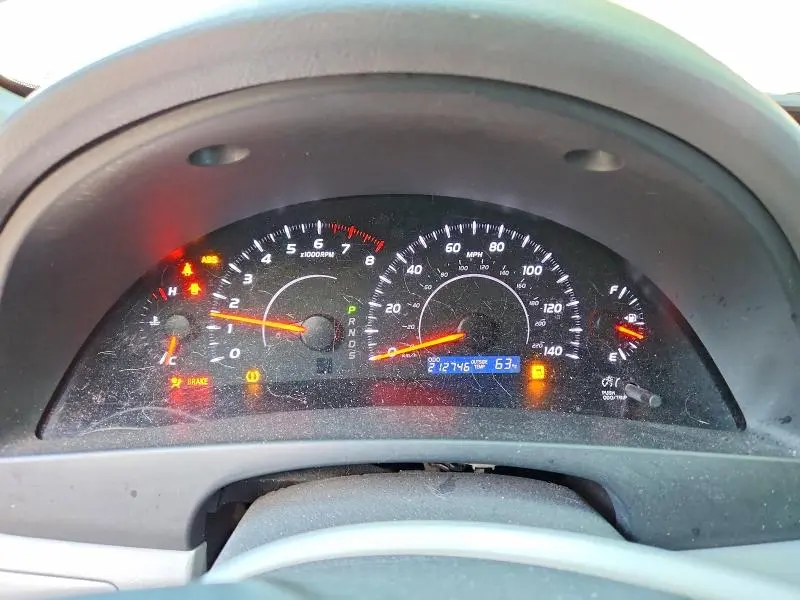 2011 TOYOTA CAMRY LE  
