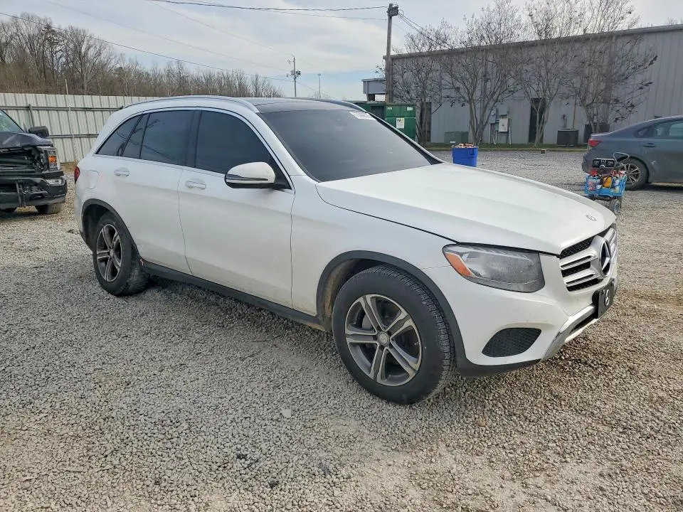 2017 MERCEDES-BENZ GLC 300  