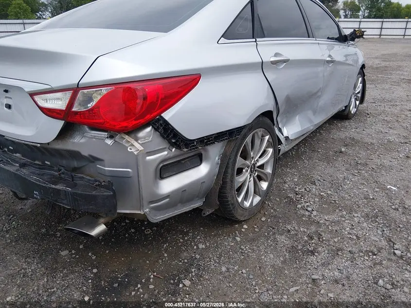 2013 HYUNDAI SONATA SE