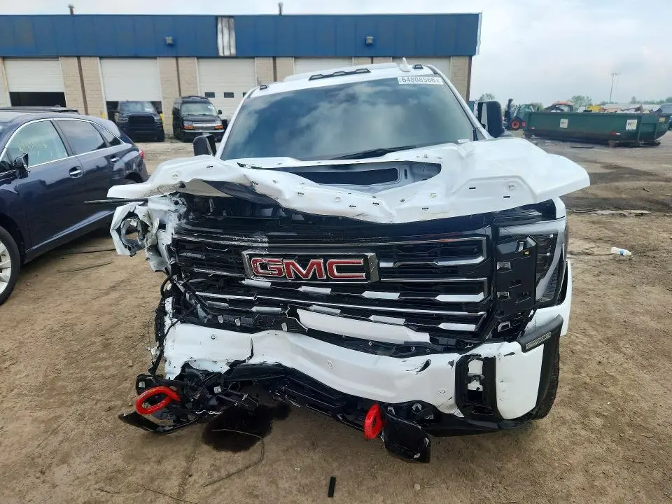 2026 GMC SIERRA K2500 AT4  