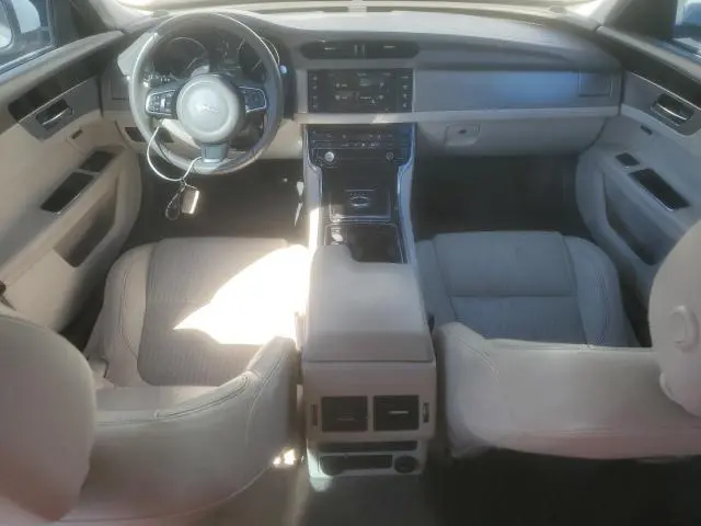 2016 JAGUAR XF PRESTIGE  