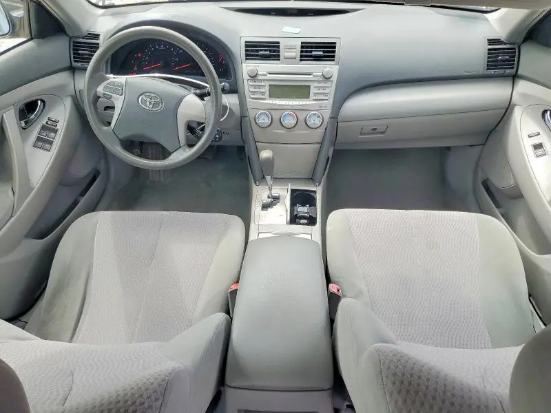 2011 TOYOTA CAMRY LE  