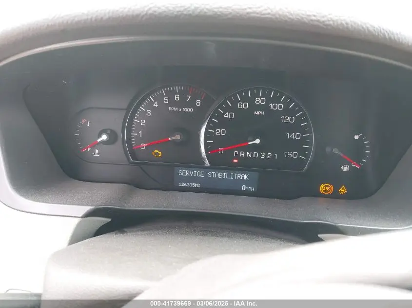 2010 CADILLAC DTS LUXURY COLLECTION