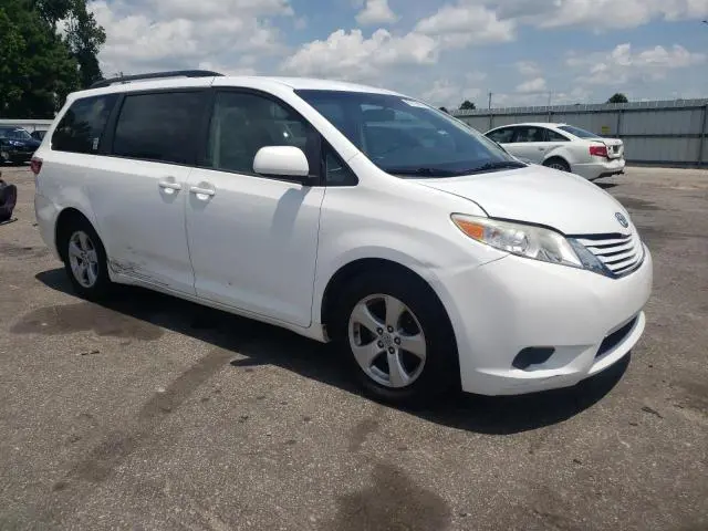 2015 TOYOTA SIENNA LE  