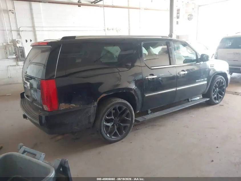 2011 CADILLAC ESCALADE ESV PREMIUM