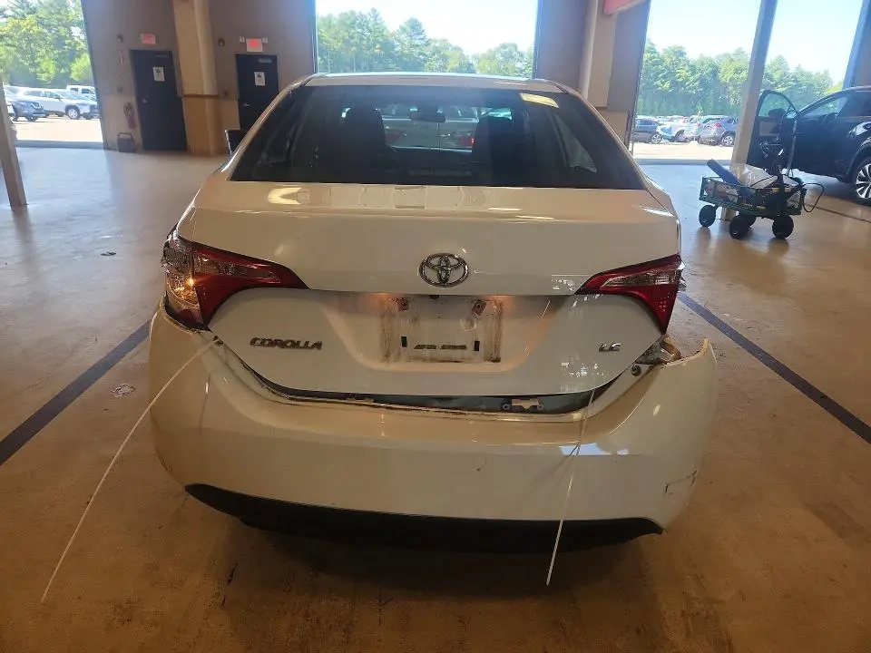 2018 TOYOTA COROLLA LE  