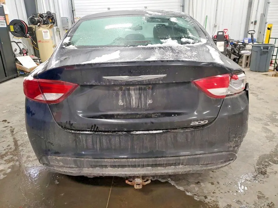 2015 CHRYSLER 200 LX  