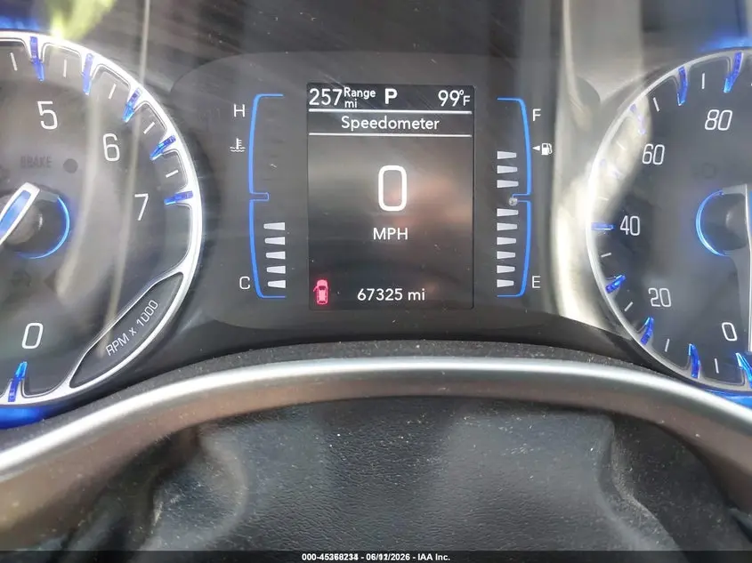 2022 CHRYSLER VOYAGER LX