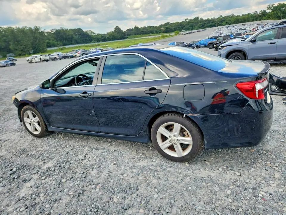 2013 TOYOTA CAMRY SE  