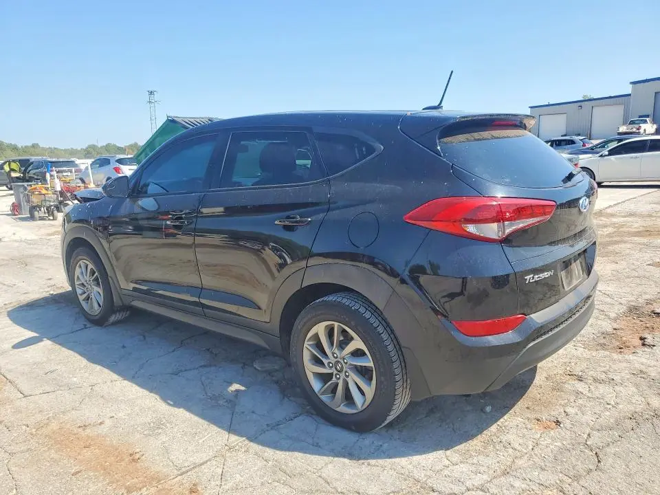 2016 HYUNDAI TUCSON SE  