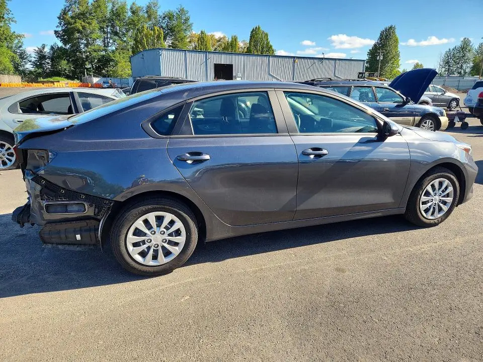 2024 KIA FORTE LX  