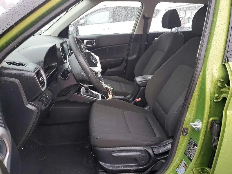 2023 HYUNDAI VENUE SE  