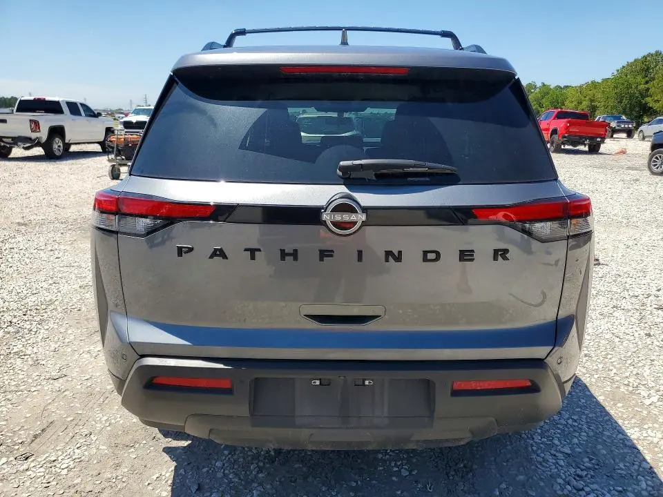 2025 NISSAN PATHFINDER SV  