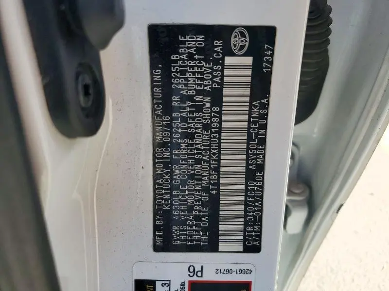 2017 TOYOTA CAMRY LE  