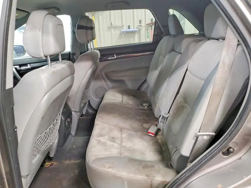 2011 KIA SORENTO LX  