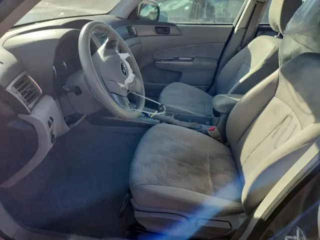 2010 SUBARU FORESTER XS  