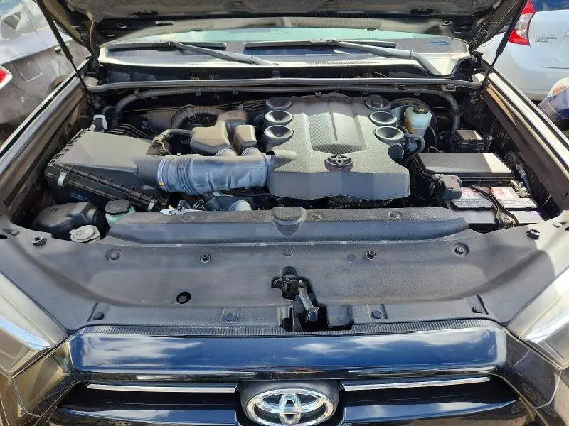 2021 TOYOTA 4RUNNER SR5  