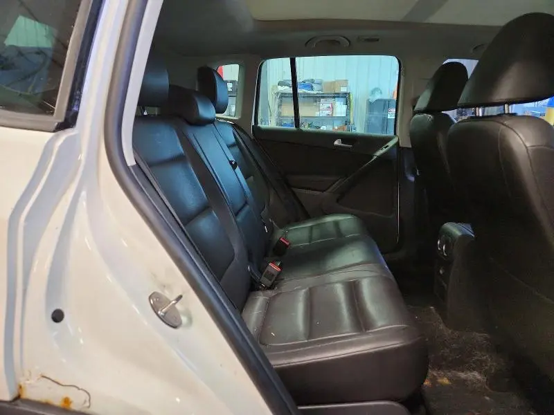 2013 VOLKSWAGEN TIGUAN S  
