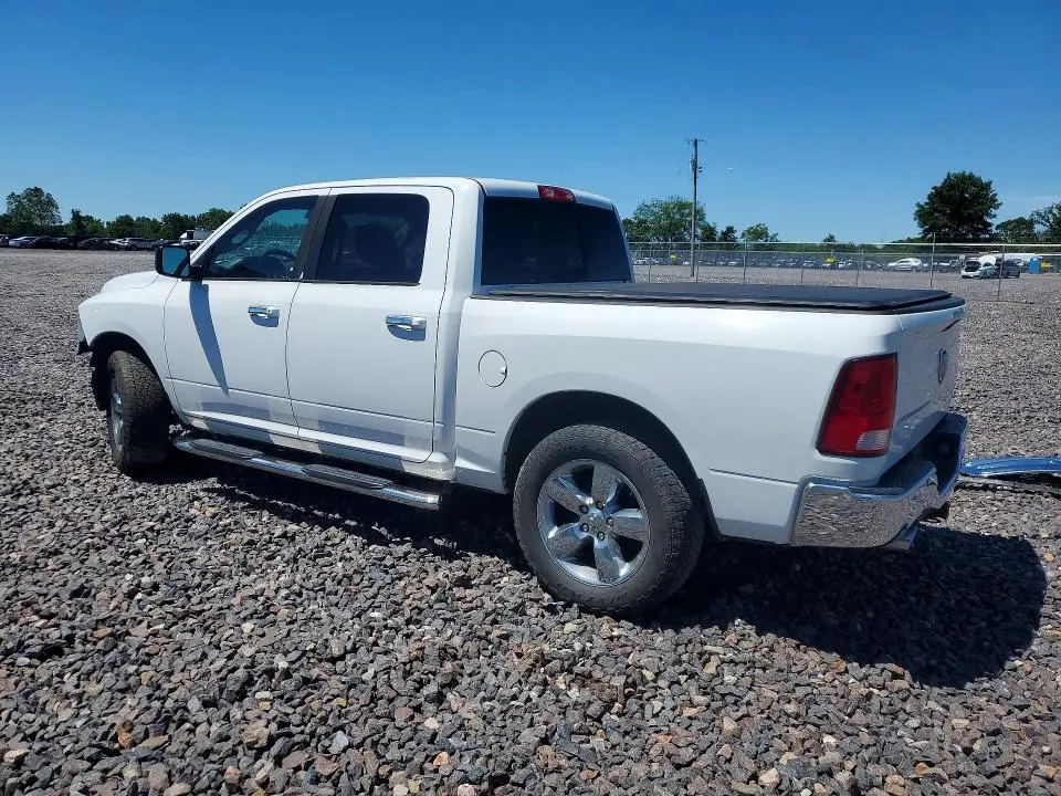 2015 RAM 1500 SLT  